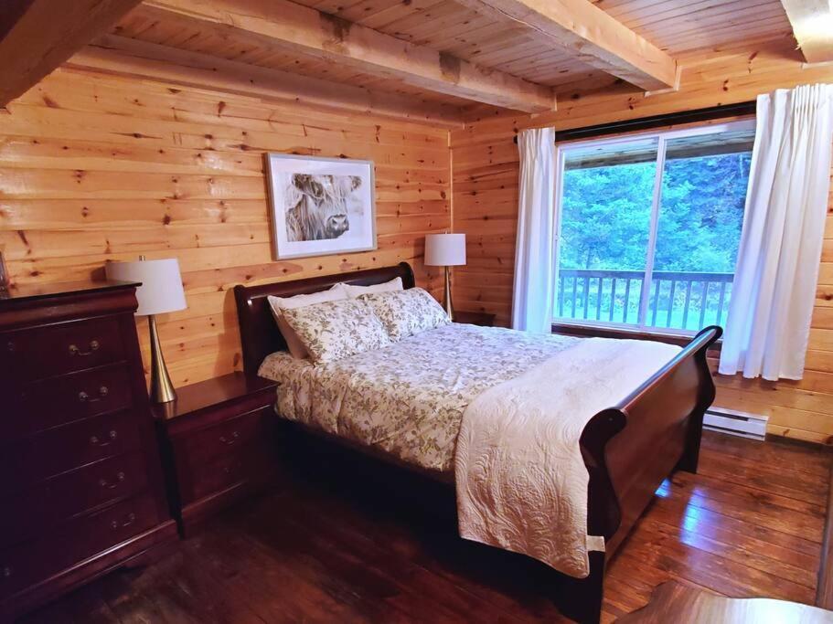Chalet Riviere - Bord De Riviere - Romantique 상트-알렉시-데-몽 외부 사진
