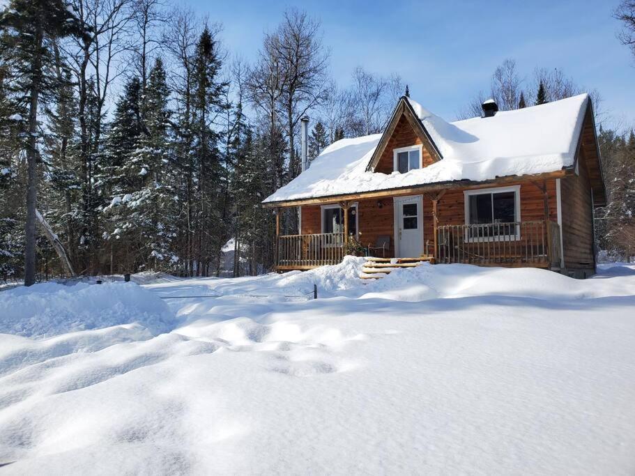 Chalet Riviere - Bord De Riviere - Romantique 상트-알렉시-데-몽 외부 사진